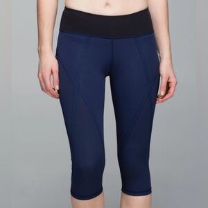 Lululemon Pedal Pace Crop Deep Navy / Black Leggings Sz 8